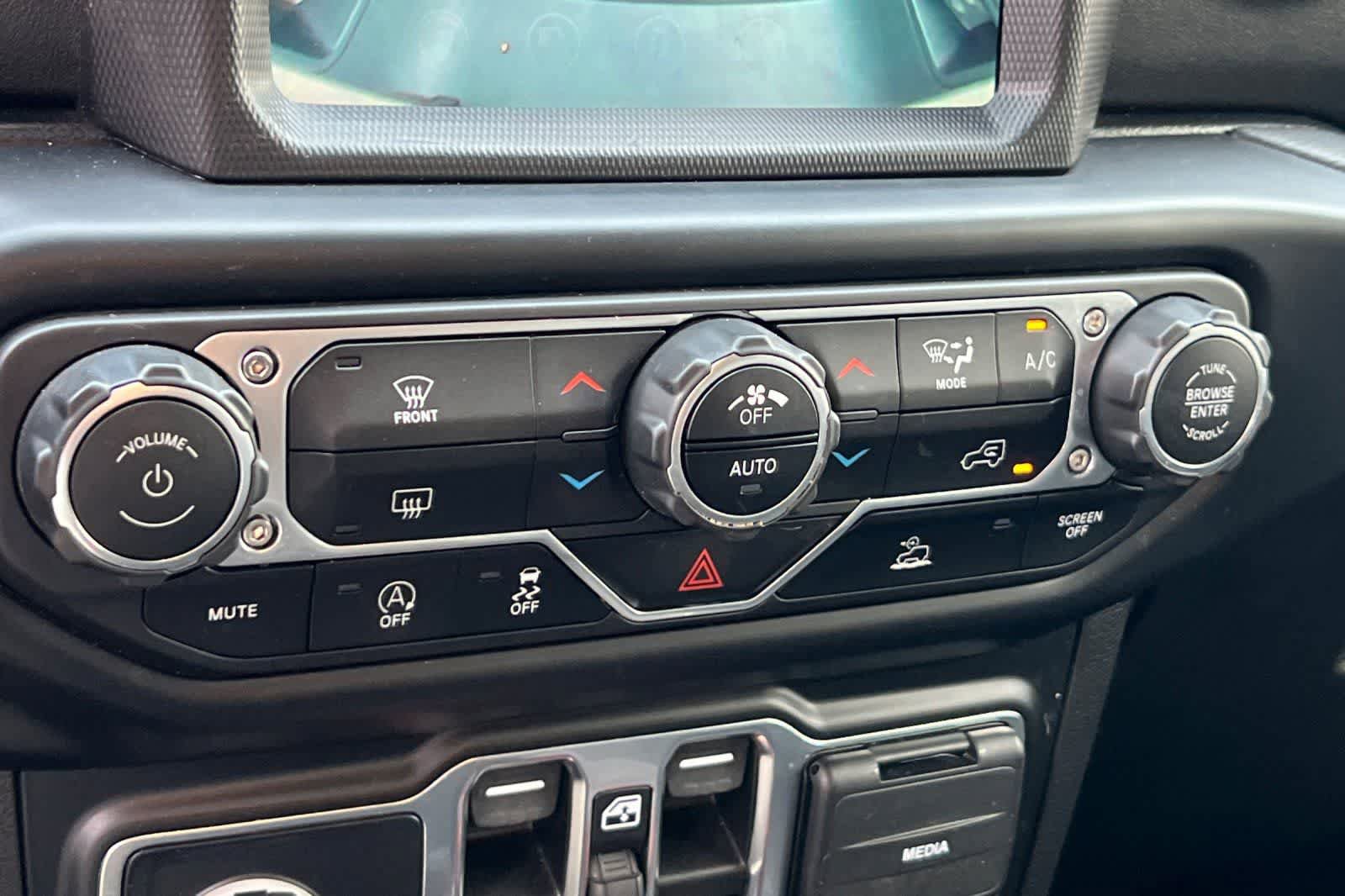 Used 2022 Jeep Gladiator Overland w/ Popular Equipment Package image 22