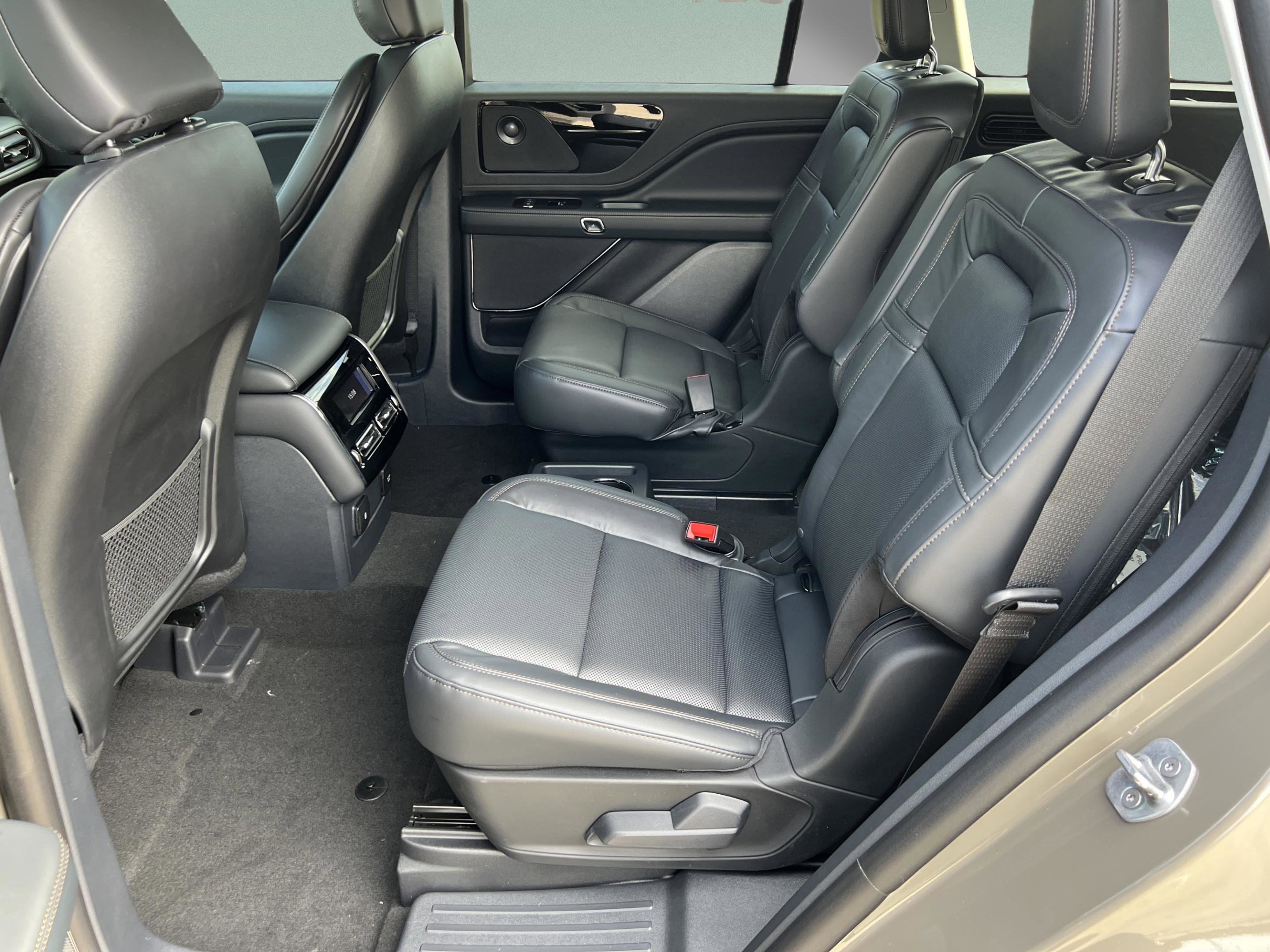 New 2025 Lincoln Aviator Reserve RWD image 23