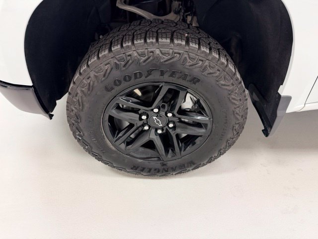 Certified 2026 Chevrolet Silverado 1500 Custom Trail Boss w/ Dark Appearance Package AWD/4WD image 19