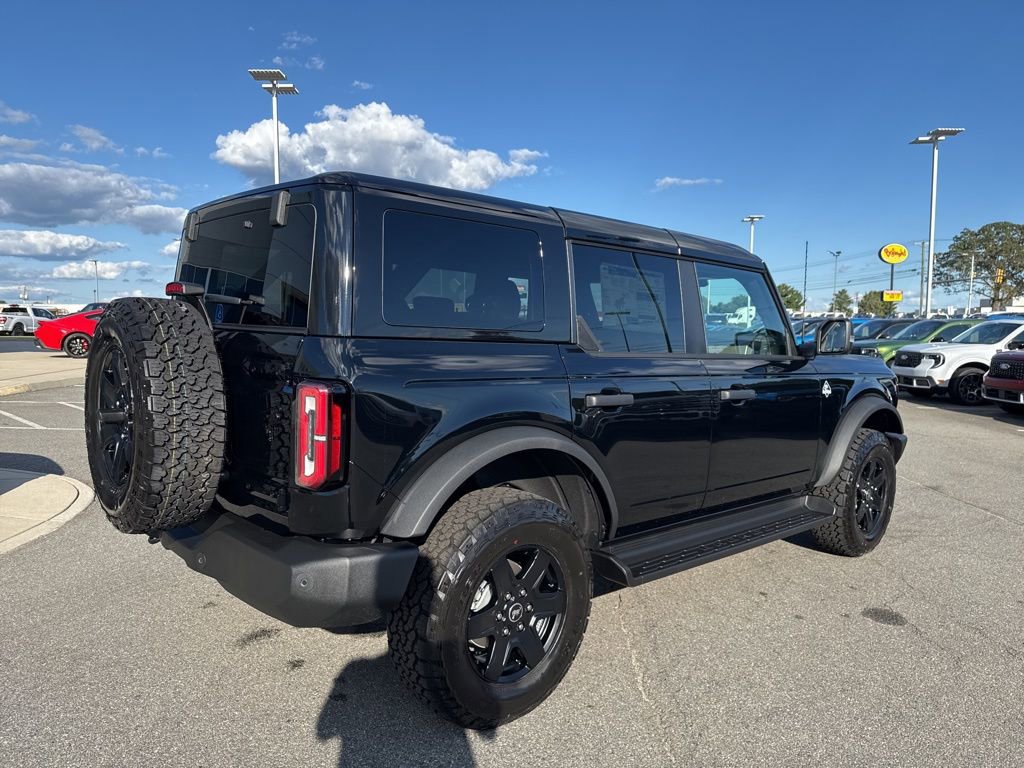 New 2025 Ford Bronco Outer Banks image 3