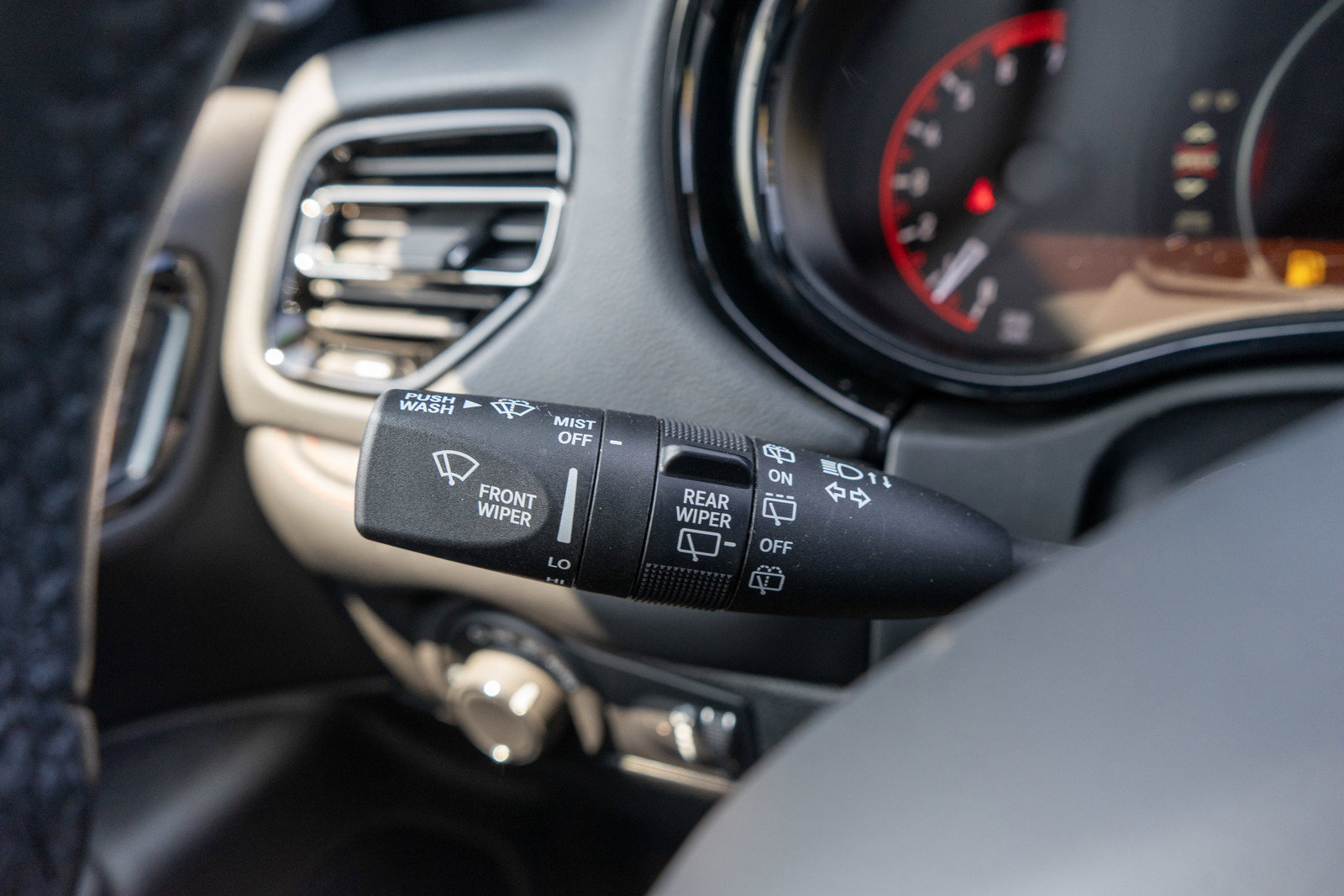 Used 2025 Dodge Durango R/T AWD/4WD image 26