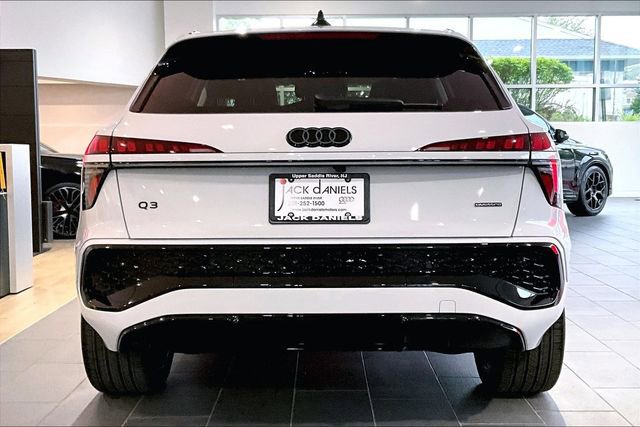 New 2026 Audi Q3 quattro 2.0T AWD/4WD image 4