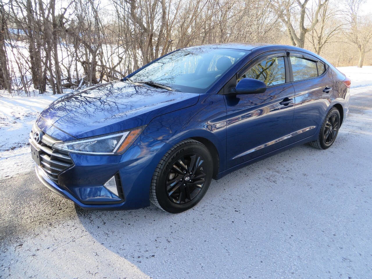 Used 2019 Hyundai Elantra SEL image 1