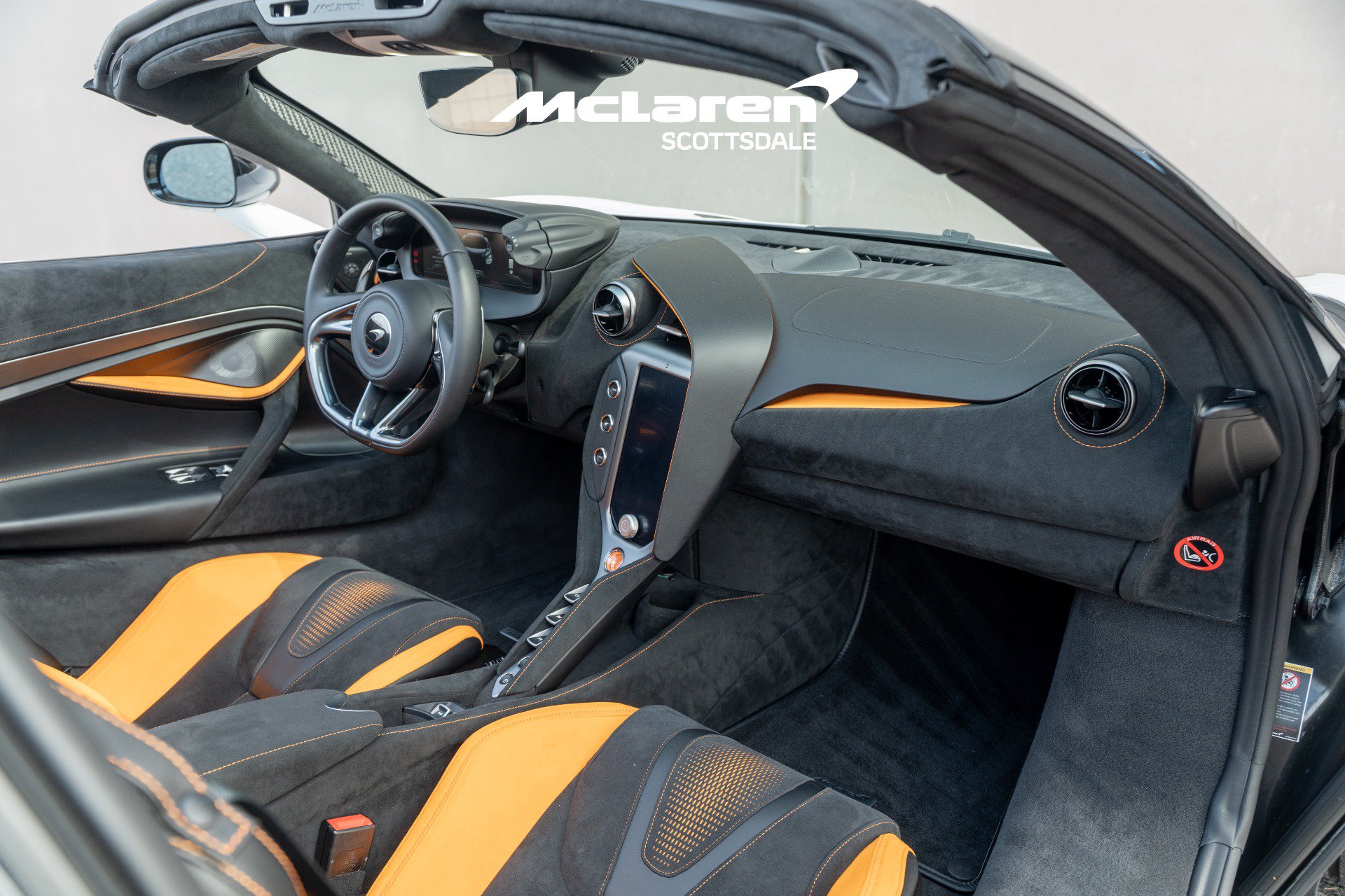Used 2026 McLaren 750S Spider RWD image 17
