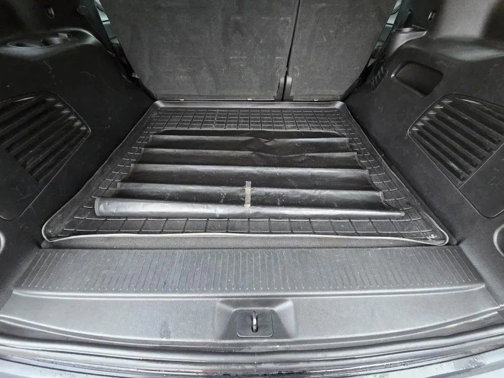 Used 2019 Chevrolet Tahoe LS w/ Enhanced Driver Alert Package image 29