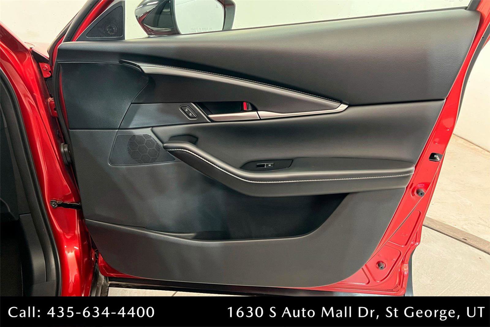 New 2025 MAZDA CX-30 AWD 2.5 S w/ Select Sport Pkg image 23