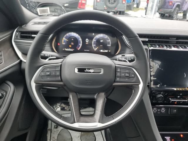 New 2025 Jeep Grand Cherokee Limited AWD/4WD image 19