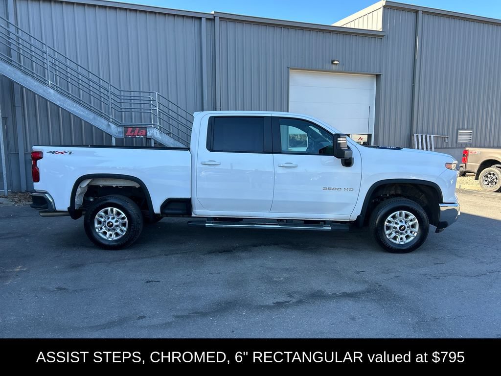 Used 2025 Chevrolet Silverado 2500 LT w/ Convenience Package AWD/4WD image 2