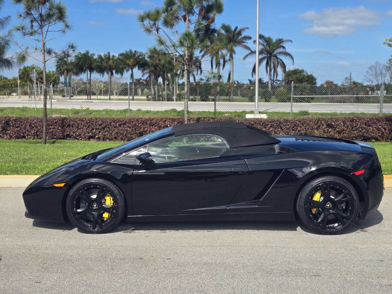 Used 2006 Lamborghini Gallardo Spyder image 2