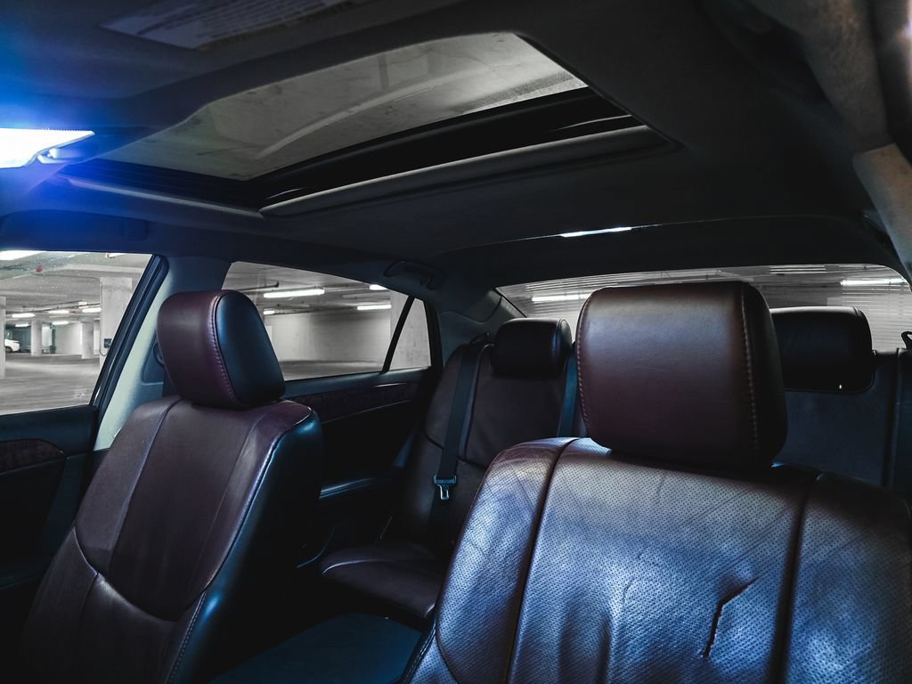 Used 2012 Toyota Avalon Limited FWD image 17