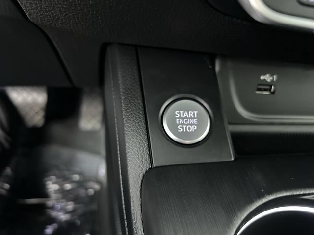 Used 2019 Audi A4 2.0T Premium FWD image 16