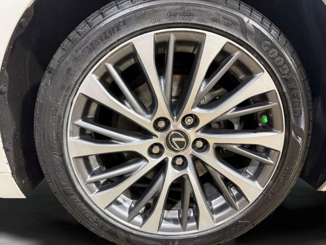 Used 2020 Lexus ES 350 w/ Premium Package image 33