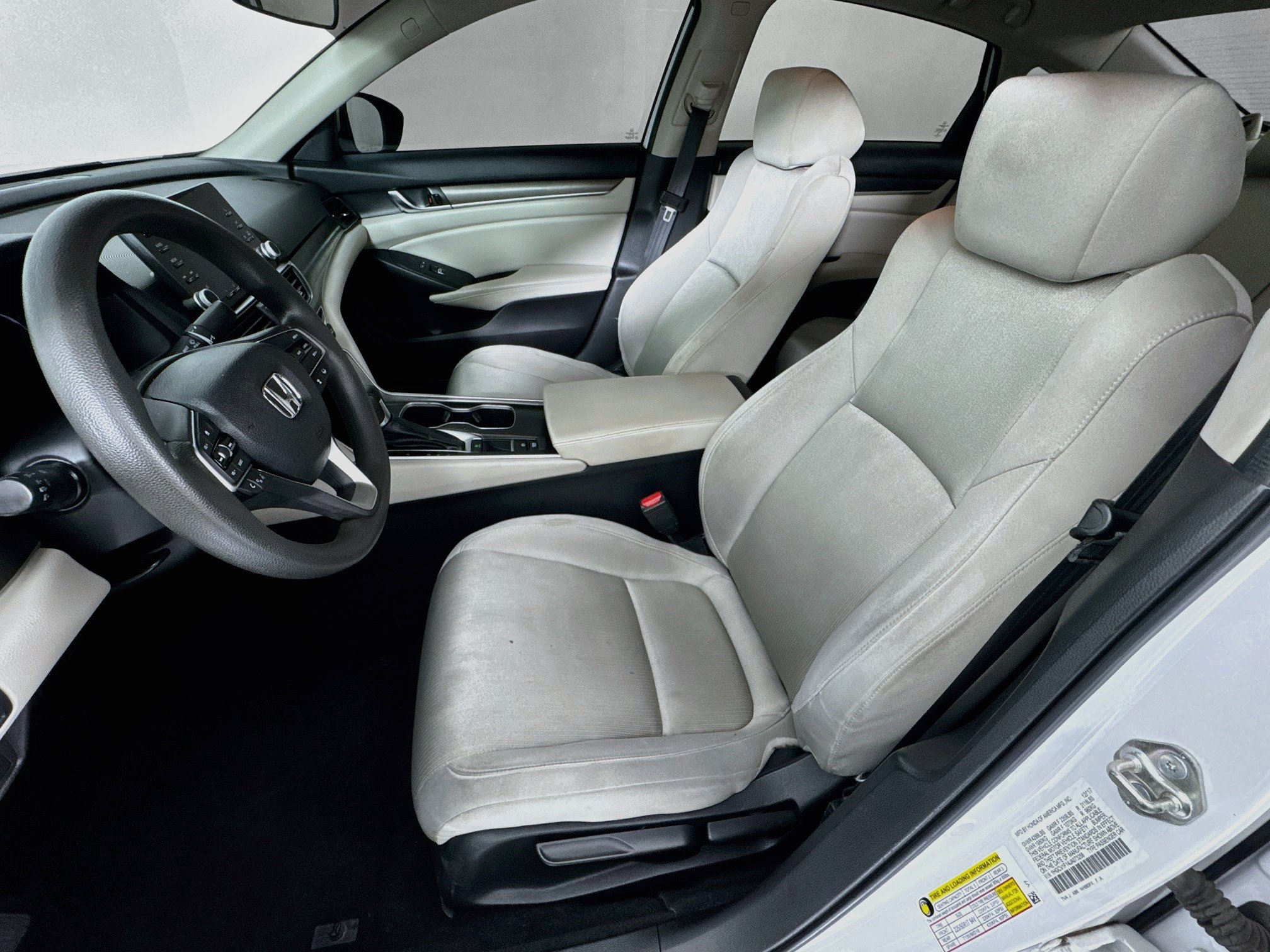 Certified 2018 Honda Accord LX image 19