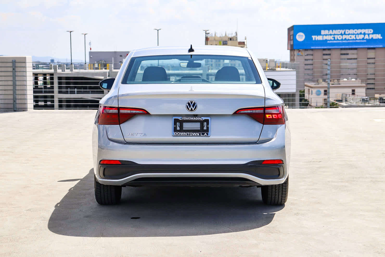 Used 2023 Volkswagen Jetta S image 5