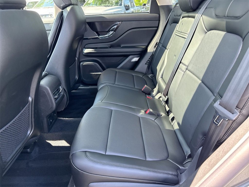 New 2025 Lincoln Corsair Reserve w/ Jet Appearance Package image 24