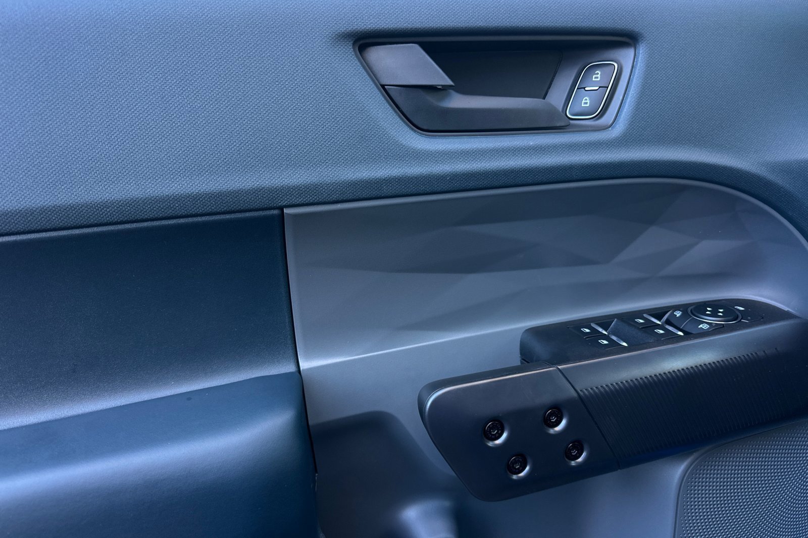 New 2025 Ford Maverick XLT w/ XLT Luxury Package image 10