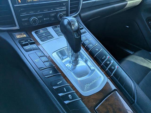 Used 2012 Porsche Panamera 4 image 11