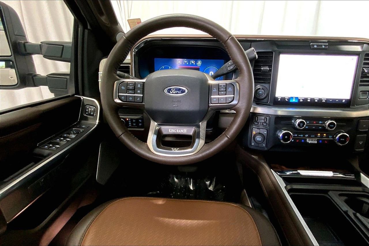 Certified 2025 Ford F350 King Ranch image 4