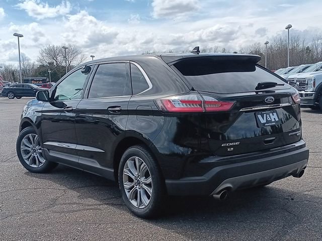 Used 2019 Ford Edge Titanium w/ Equipment Group 301A AWD/4WD image 24