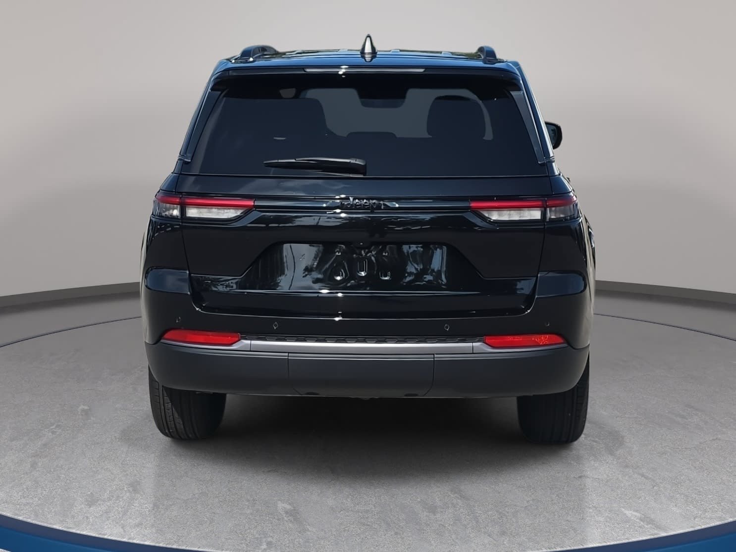 Used 2026 Jeep Grand Cherokee Altitude AWD/4WD image 6