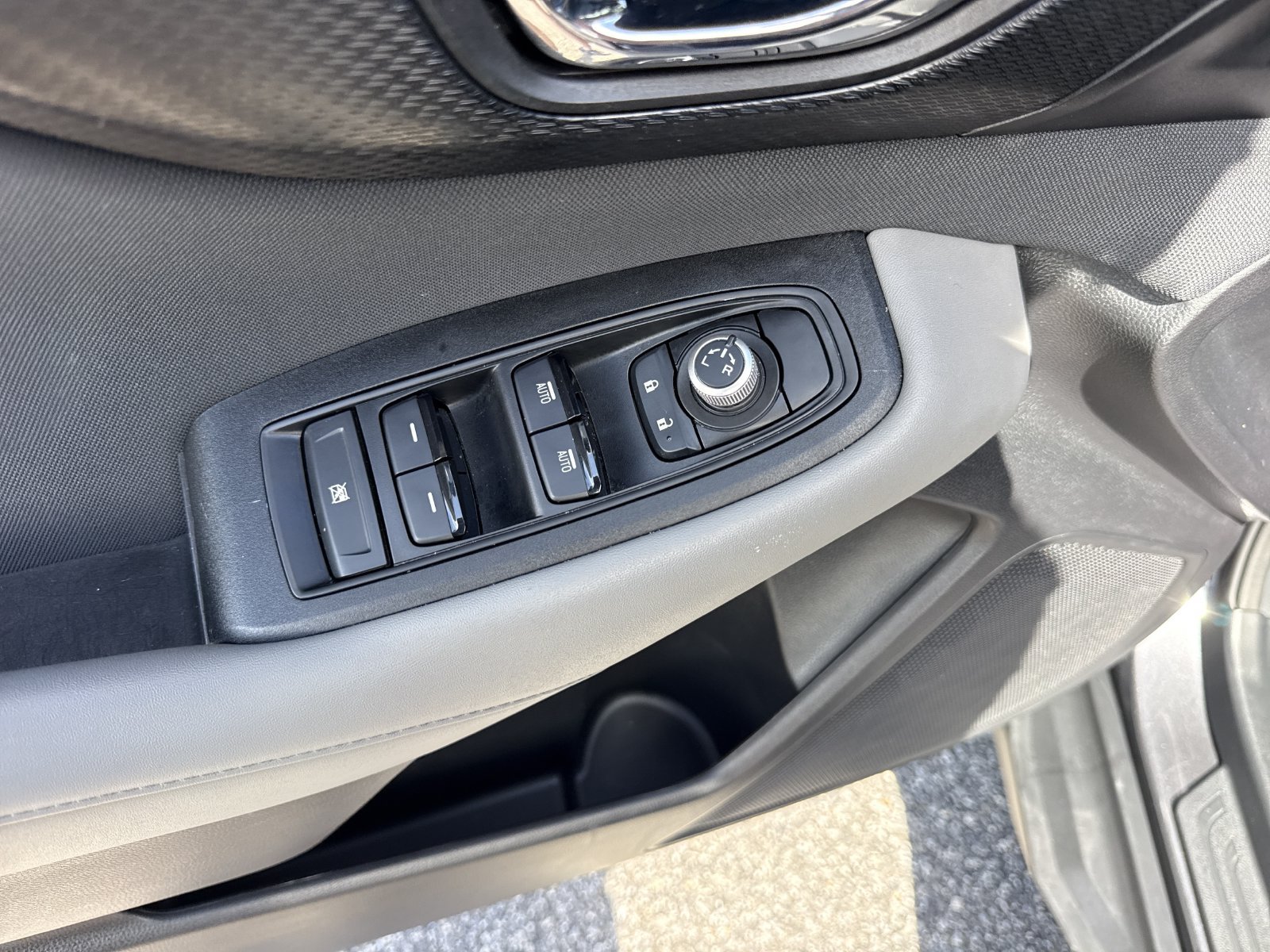 Used 2023 Subaru Outback Premium AWD/4WD image 14
