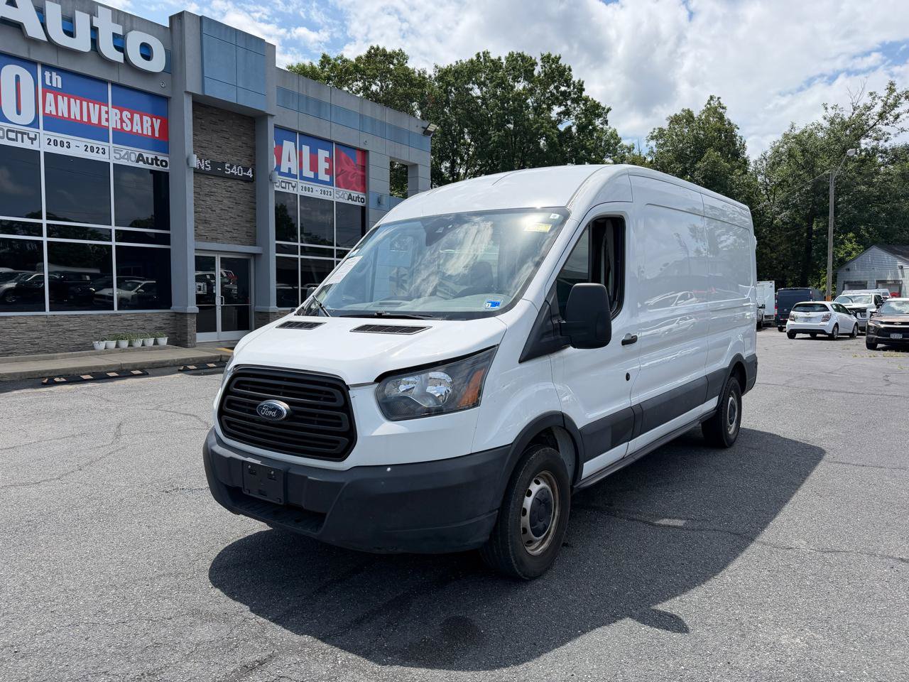 Used 2019 Ford Transit 250 148 Medium Roof RWD image 2