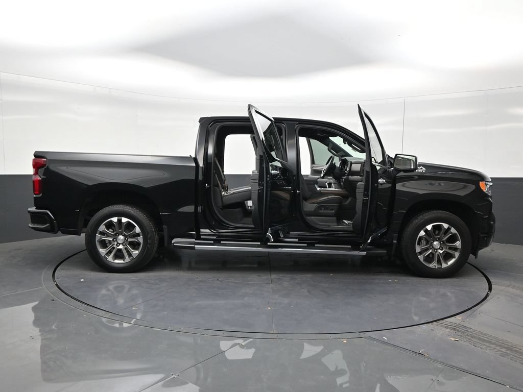 Used 2024 Chevrolet Silverado 1500 High Country RWD image 29