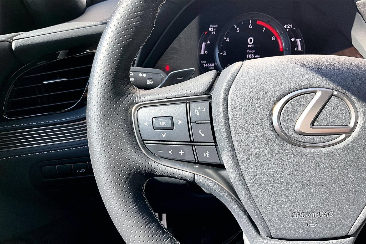 Used 2023 Lexus LS 500 F Sport w/ Cold Weather Package (CK) RWD image 18