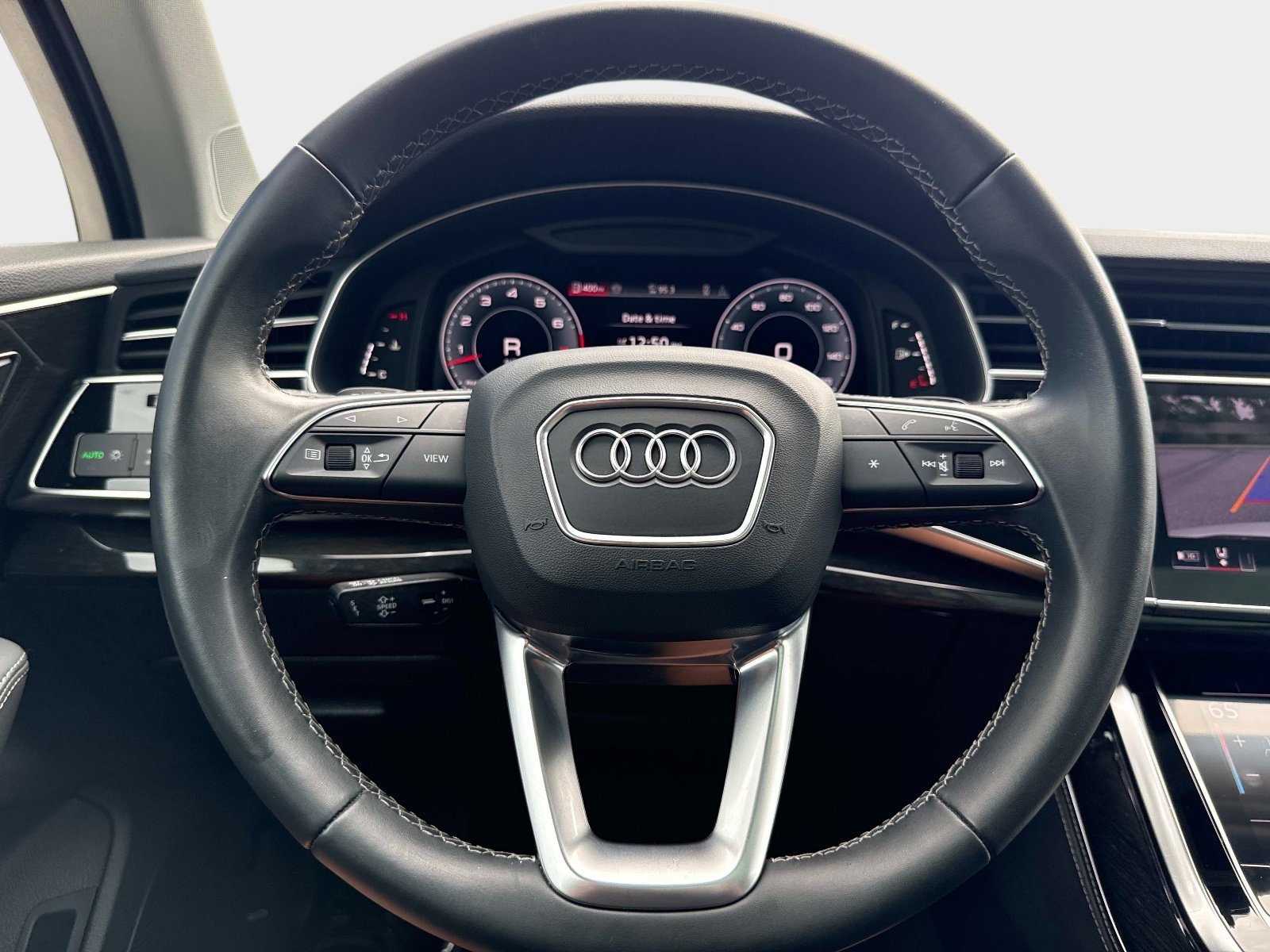 Used 2025 Audi Q7 3.0T Premium Plus AWD/4WD image 27