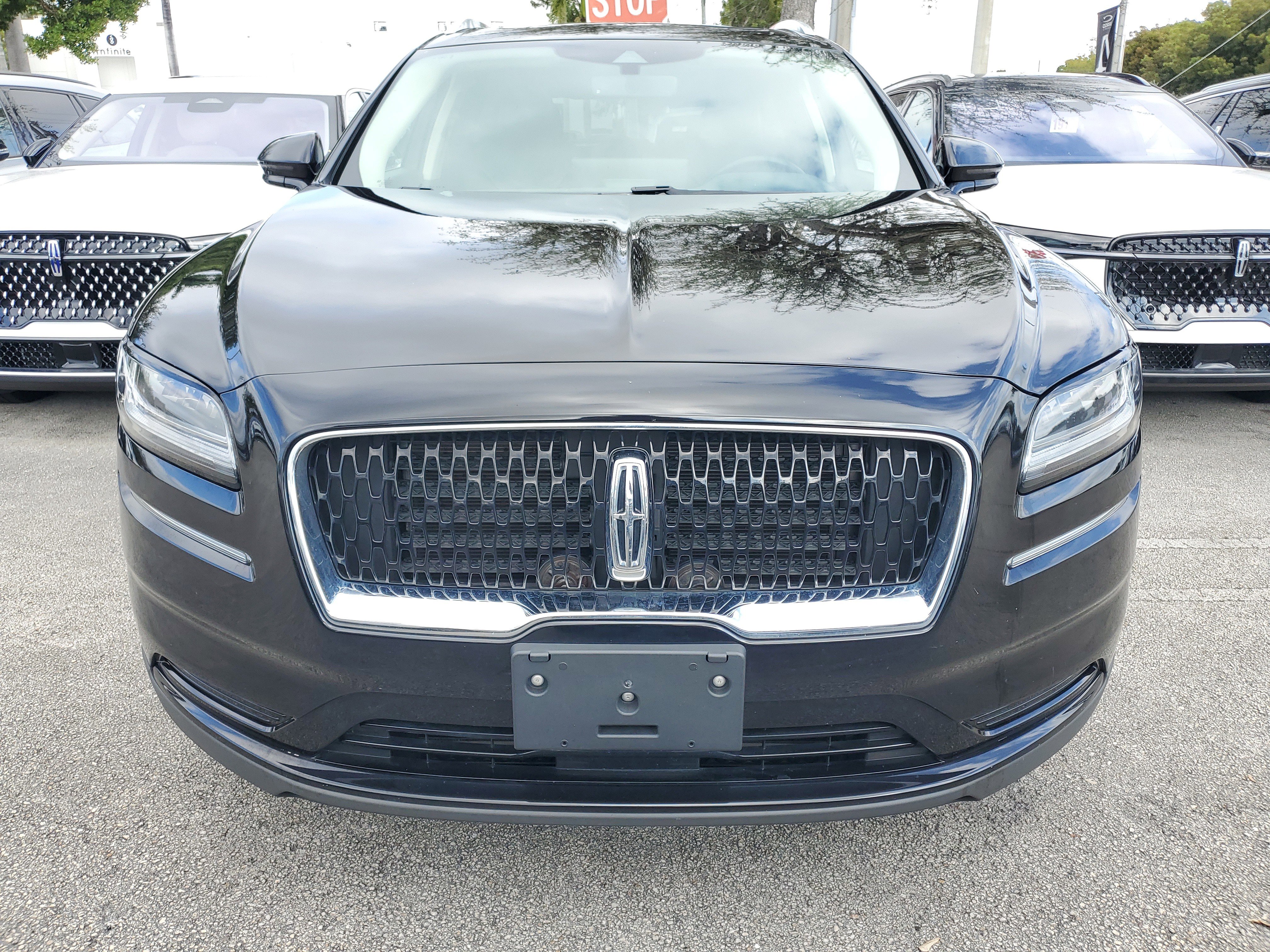 Certified 2023 Lincoln Nautilus Reserve w/ Monochromatic Package image 2
