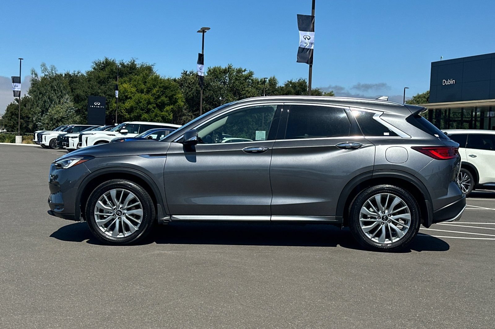 Certified 2025 INFINITI QX50 Luxe AWD/4WD image 7