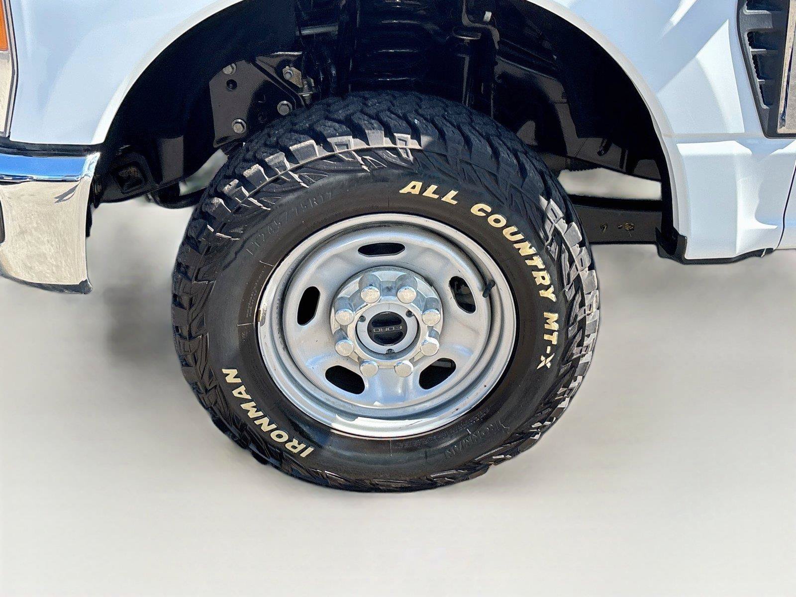 Used 2023 Ford F250 XL w/ FX4 Off-Road Package AWD/4WD image 28