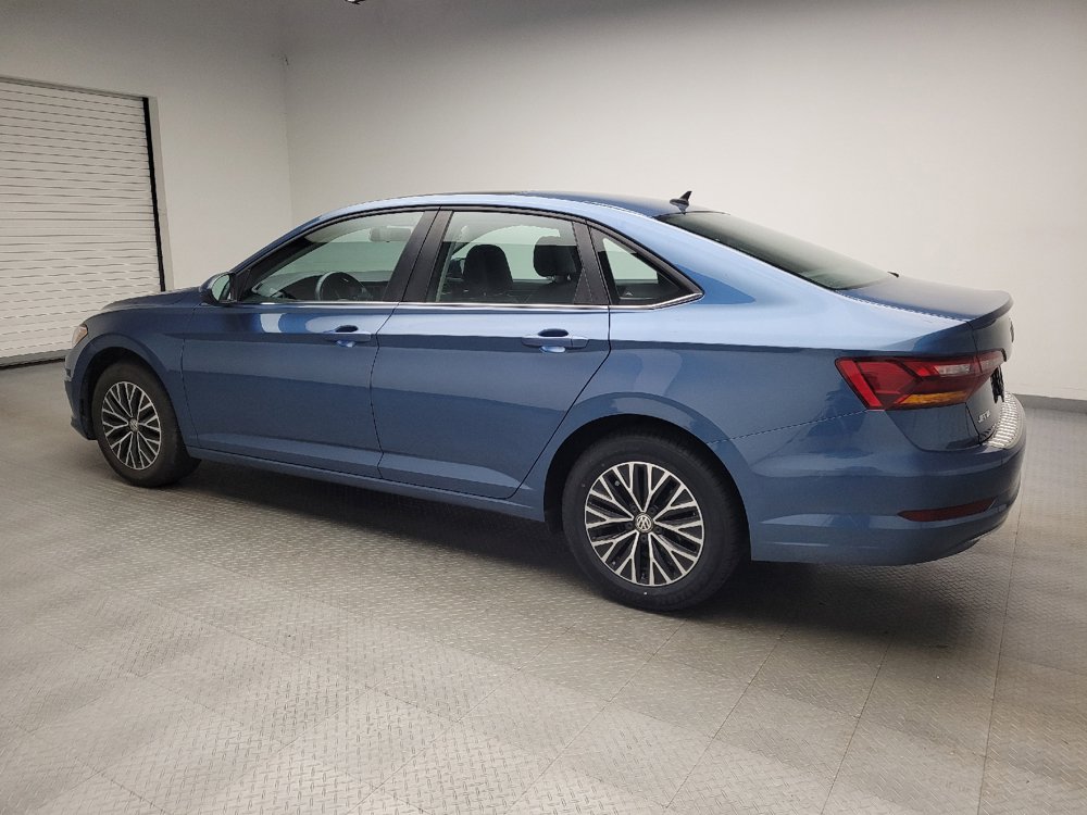 Used 2019 Volkswagen Jetta SE w/ Cold Weather Package FWD image 3