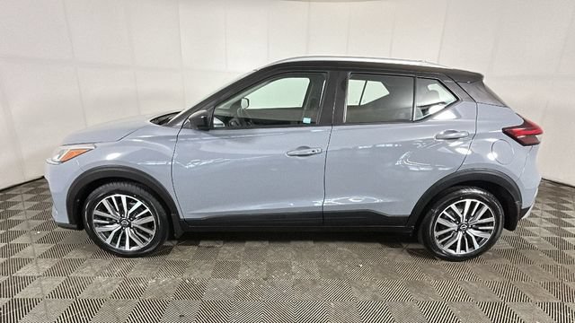Used 2023 Nissan Kicks SV FWD image 5