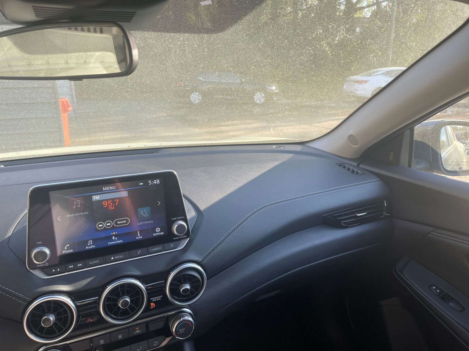 Used 2025 Nissan Sentra SV image 33