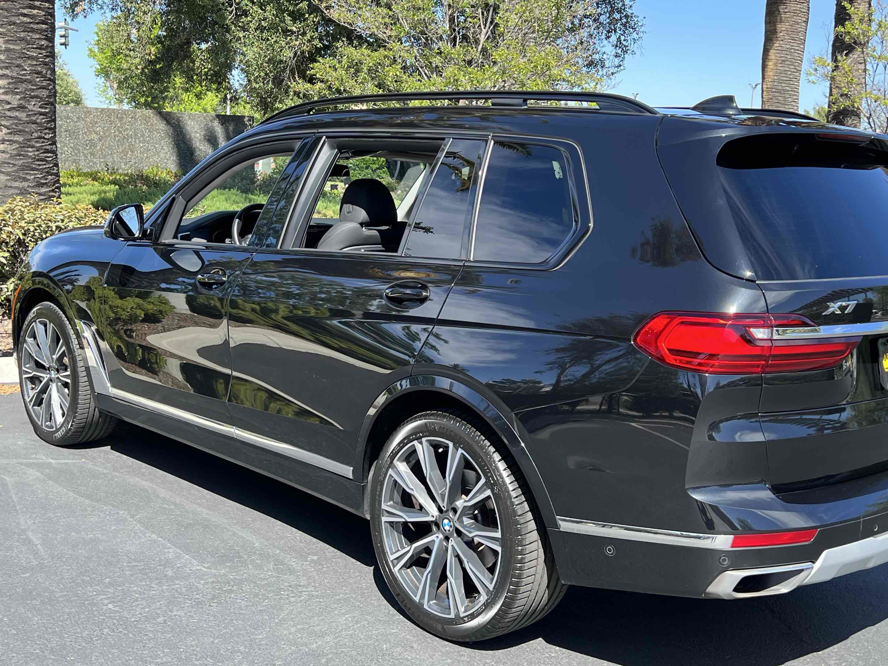 Used 2022 BMW X7 xDrive40i w/ Premium Package AWD/4WD image 51