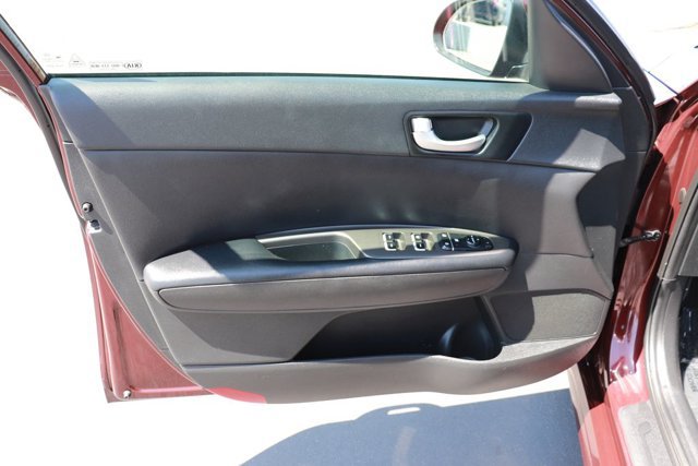 Used 2020 Kia Optima LX FWD image 9