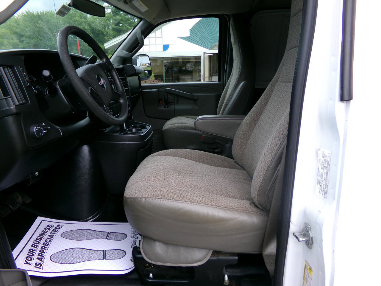 Used 2016 GMC Savana 2500 Extended image 14