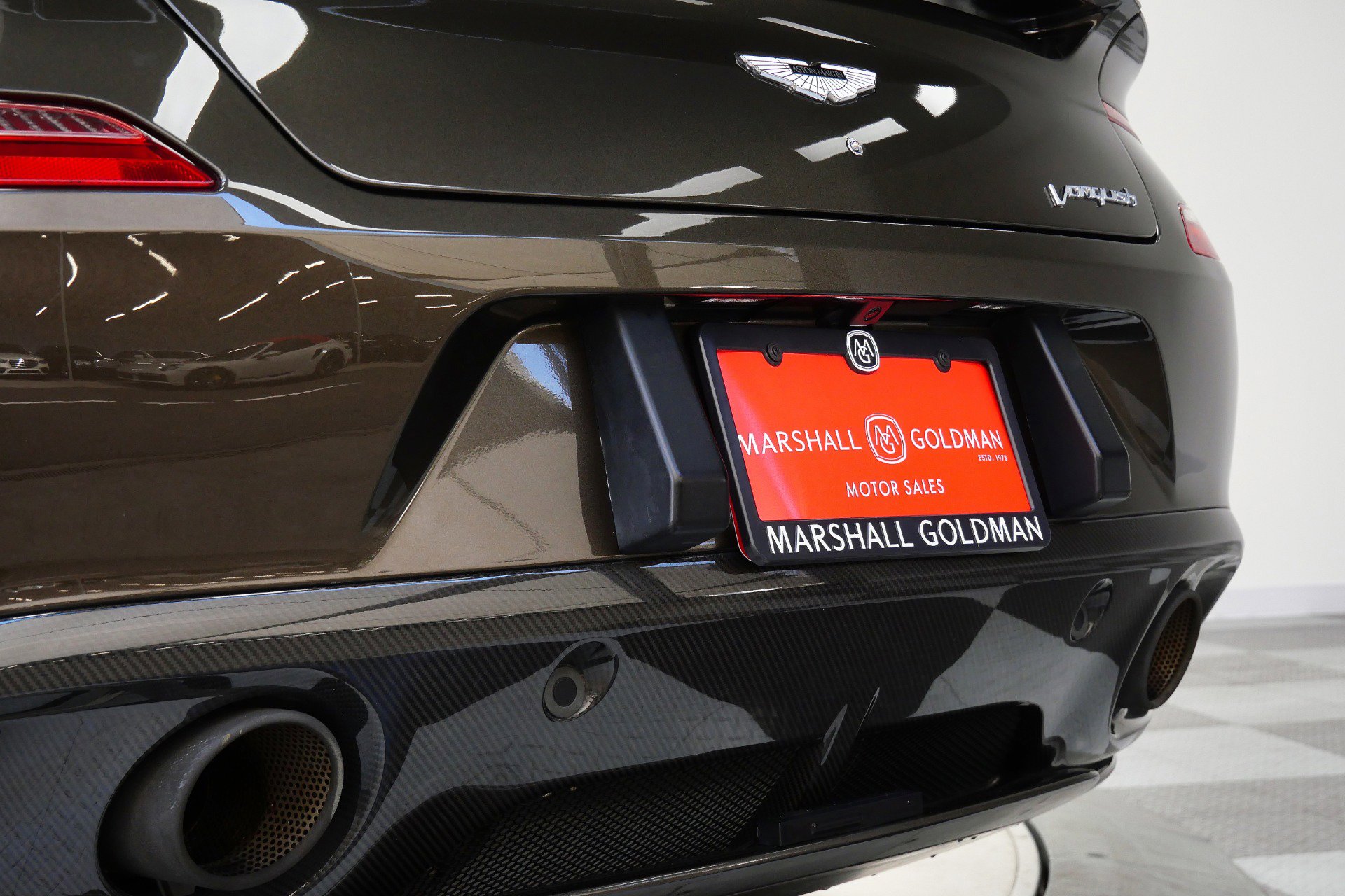 Used 2014 Aston Martin Vanquish Coupe image 40