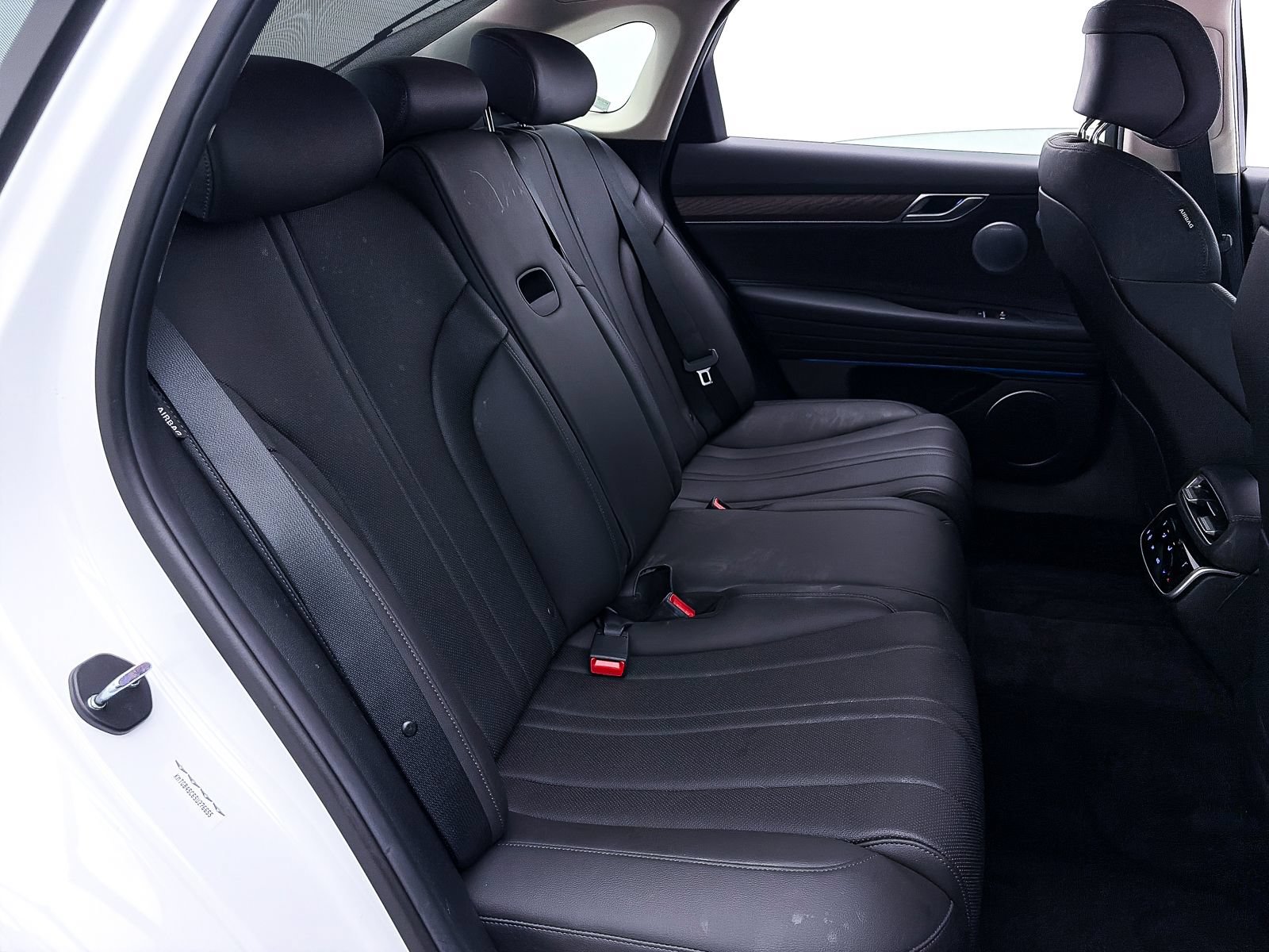 Used 2025 Genesis G80 2.5T Advanced AWD/4WD image 41