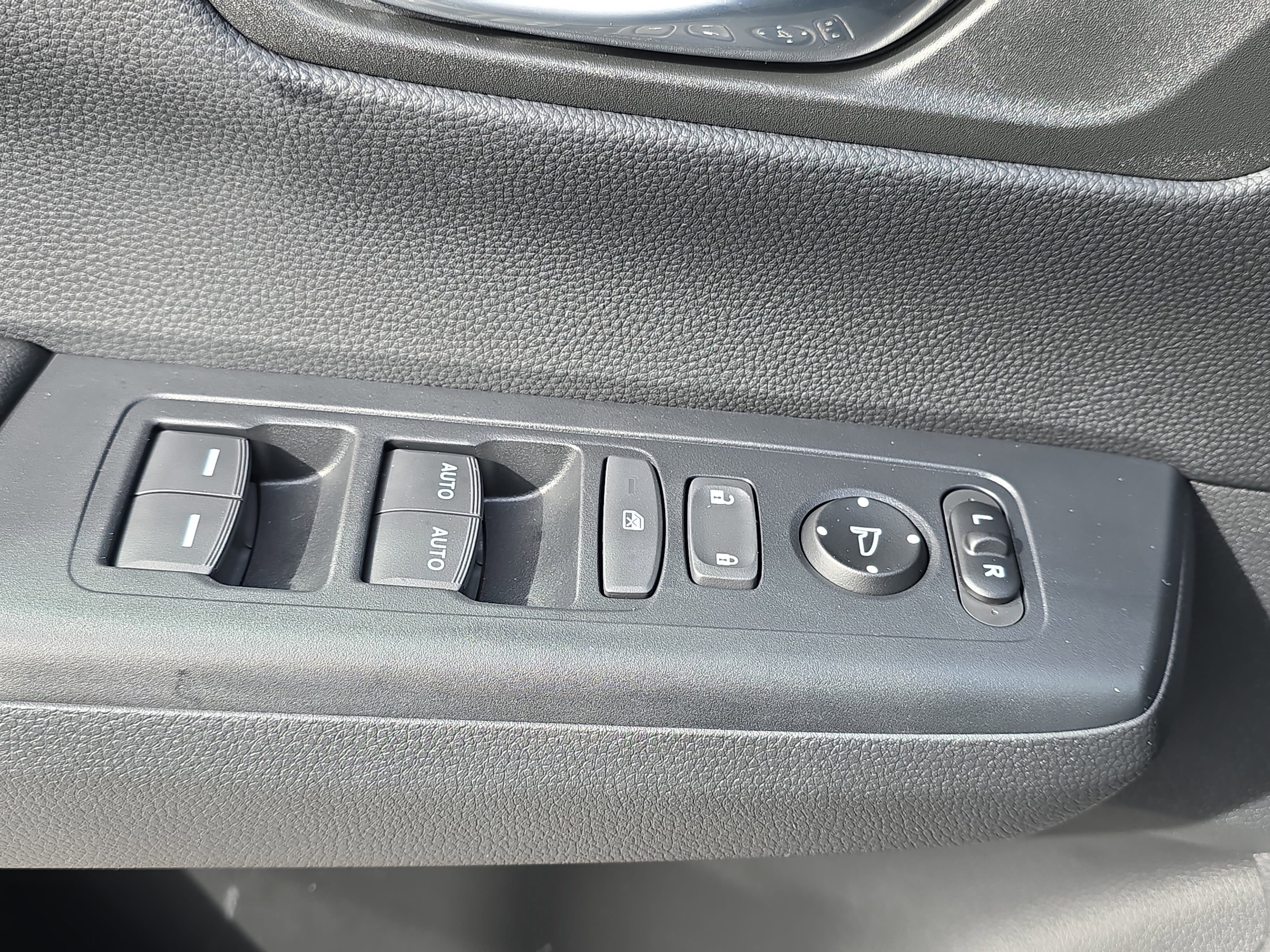 Certified 2025 Honda CR-V Sport image 24