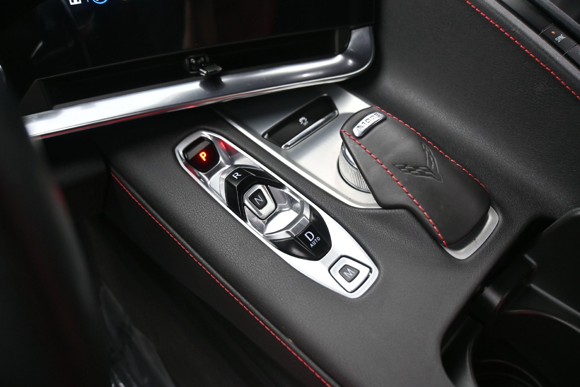 Used 2021 Chevrolet Corvette Stingray Convertible w/ Z51 Performance Package RWD image 43