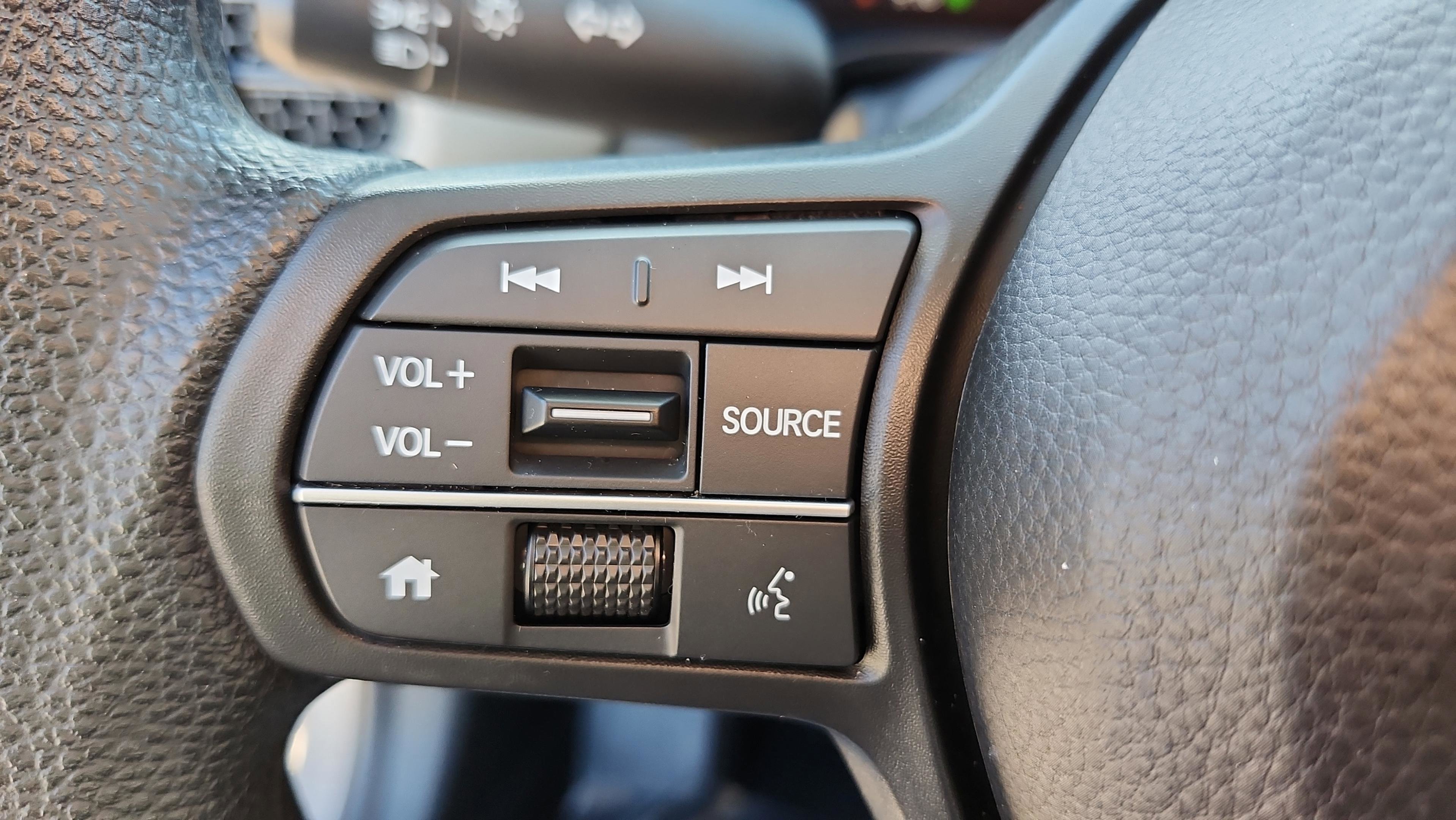 Certified 2023 Honda HR-V LX image 18