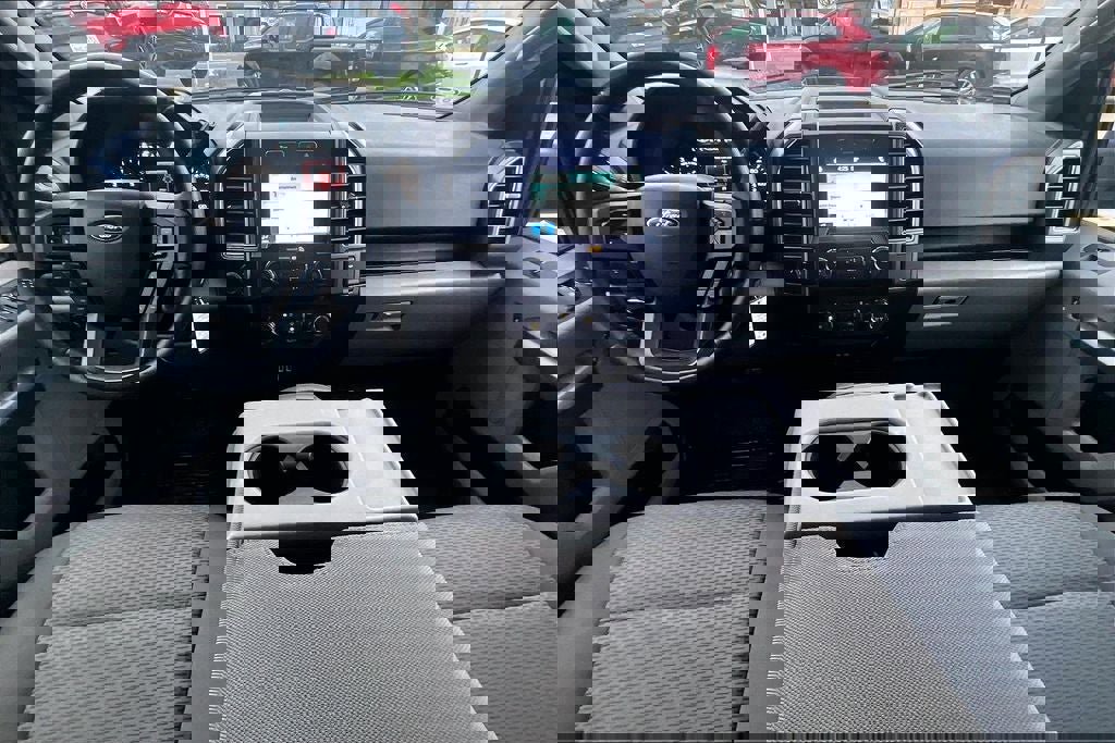 Used 2019 Ford F150 XLT w/ Equipment Group 302A Luxury image 15