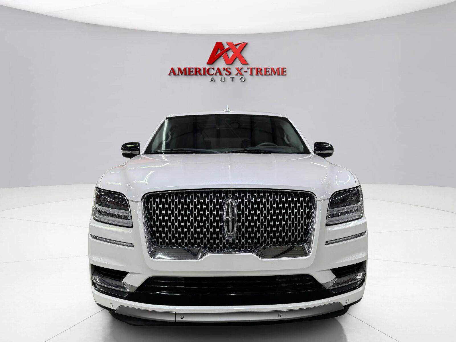 Used 2018 Lincoln Navigator Reserve w/ Technology Package AWD/4WD image 10