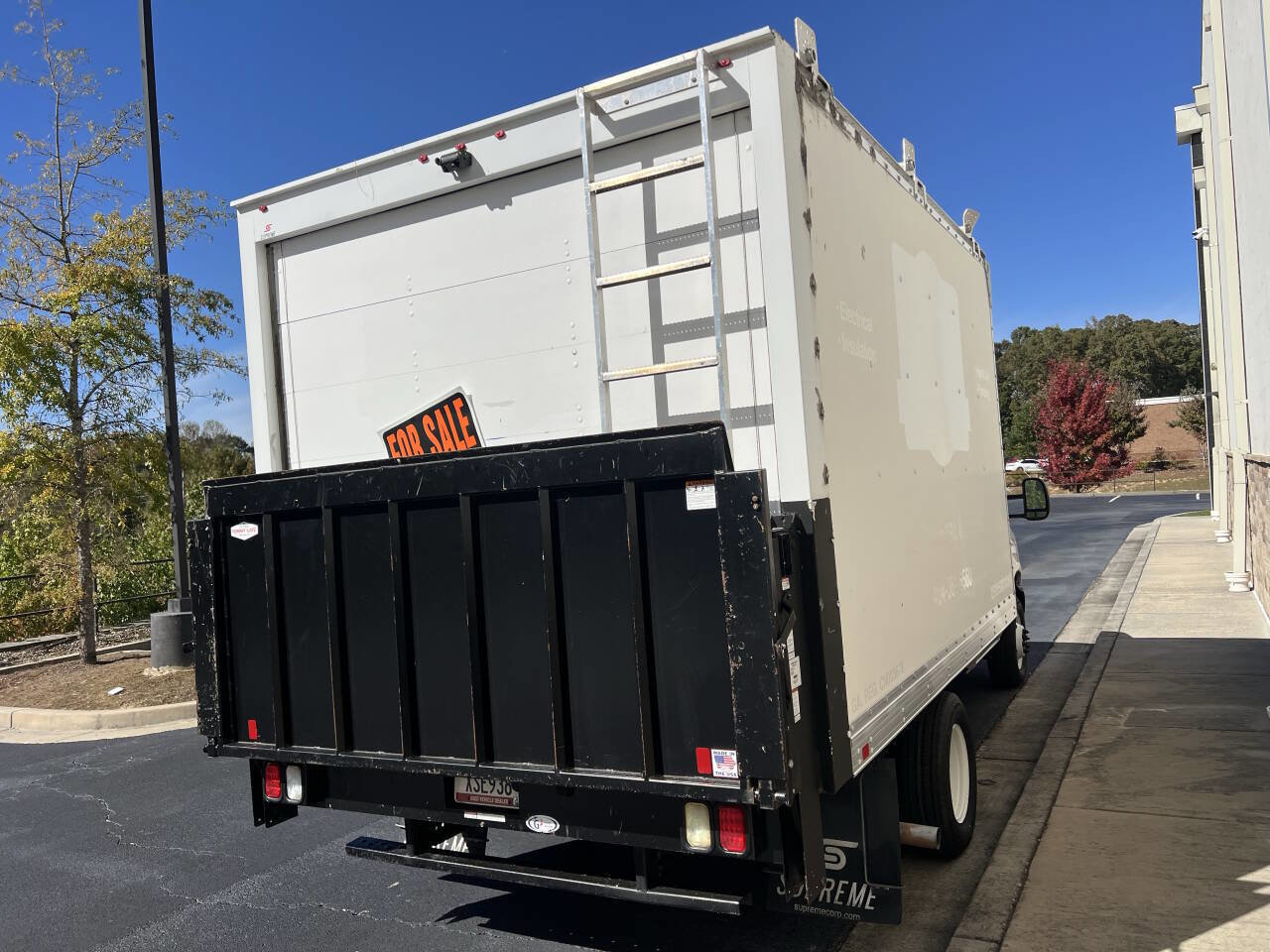 Used 2021 Ford E-350 and Econoline 350 Super Duty w/ Power Windows & Locks Group RWD image 5