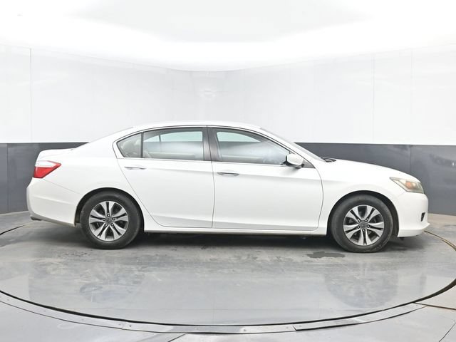 Used 2015 Honda Accord LX image 11