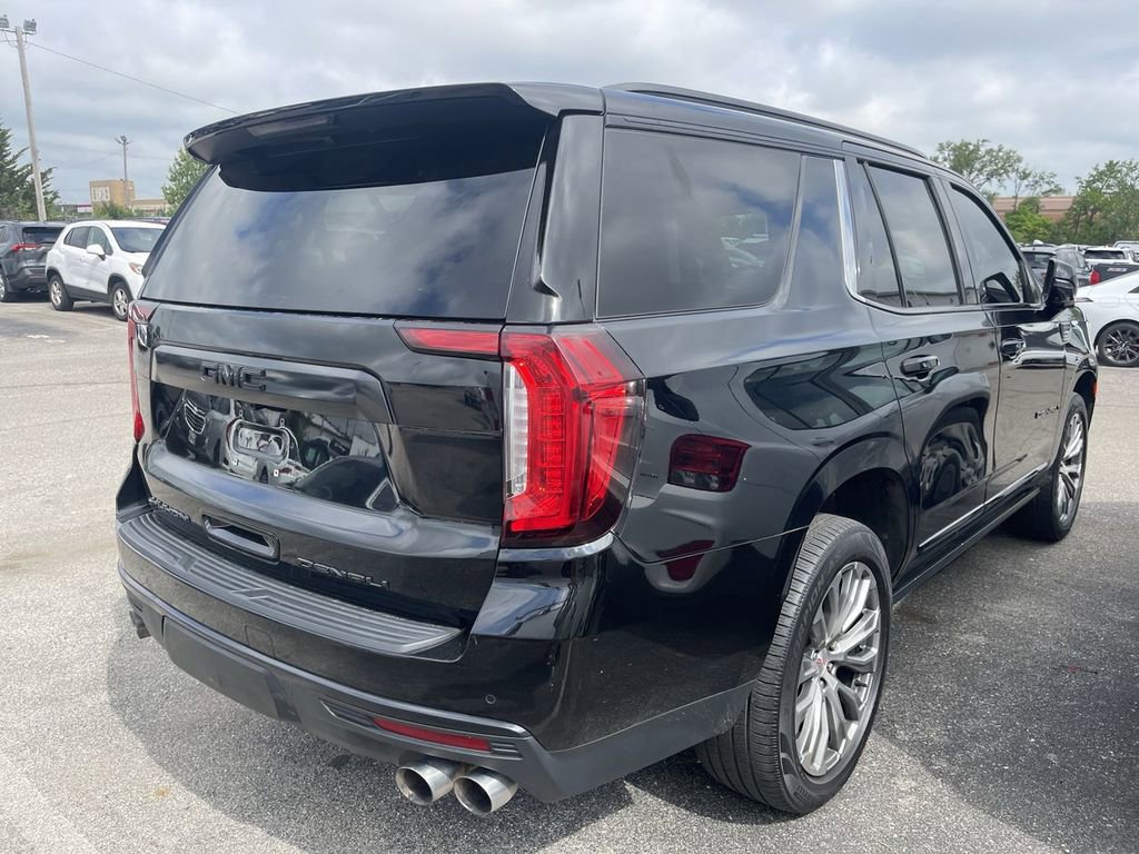 Used 2021 GMC Yukon Denali w/ Denali Premium Package AWD/4WD image 10