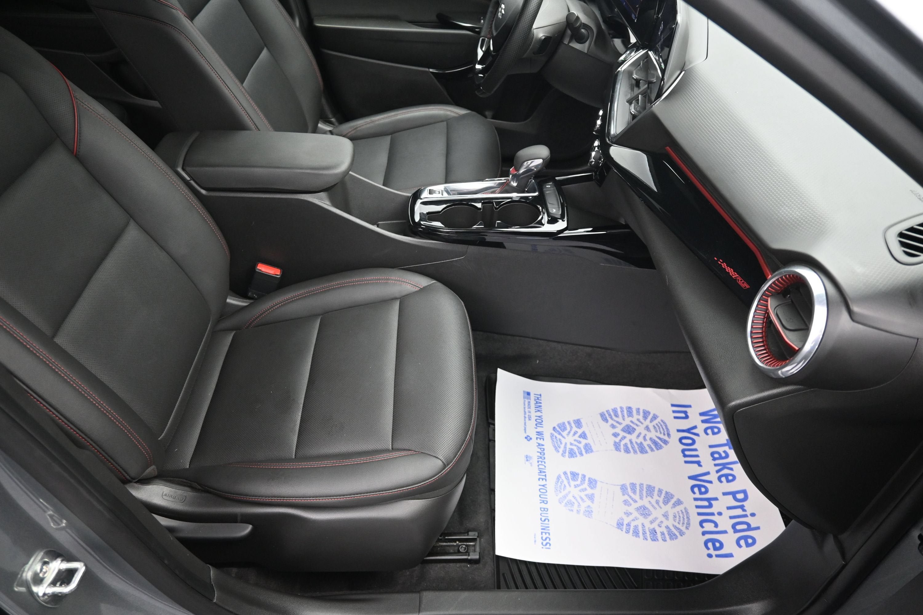 Used 2025 Chevrolet Trax RS w/ Driver Confidence Package FWD image 28