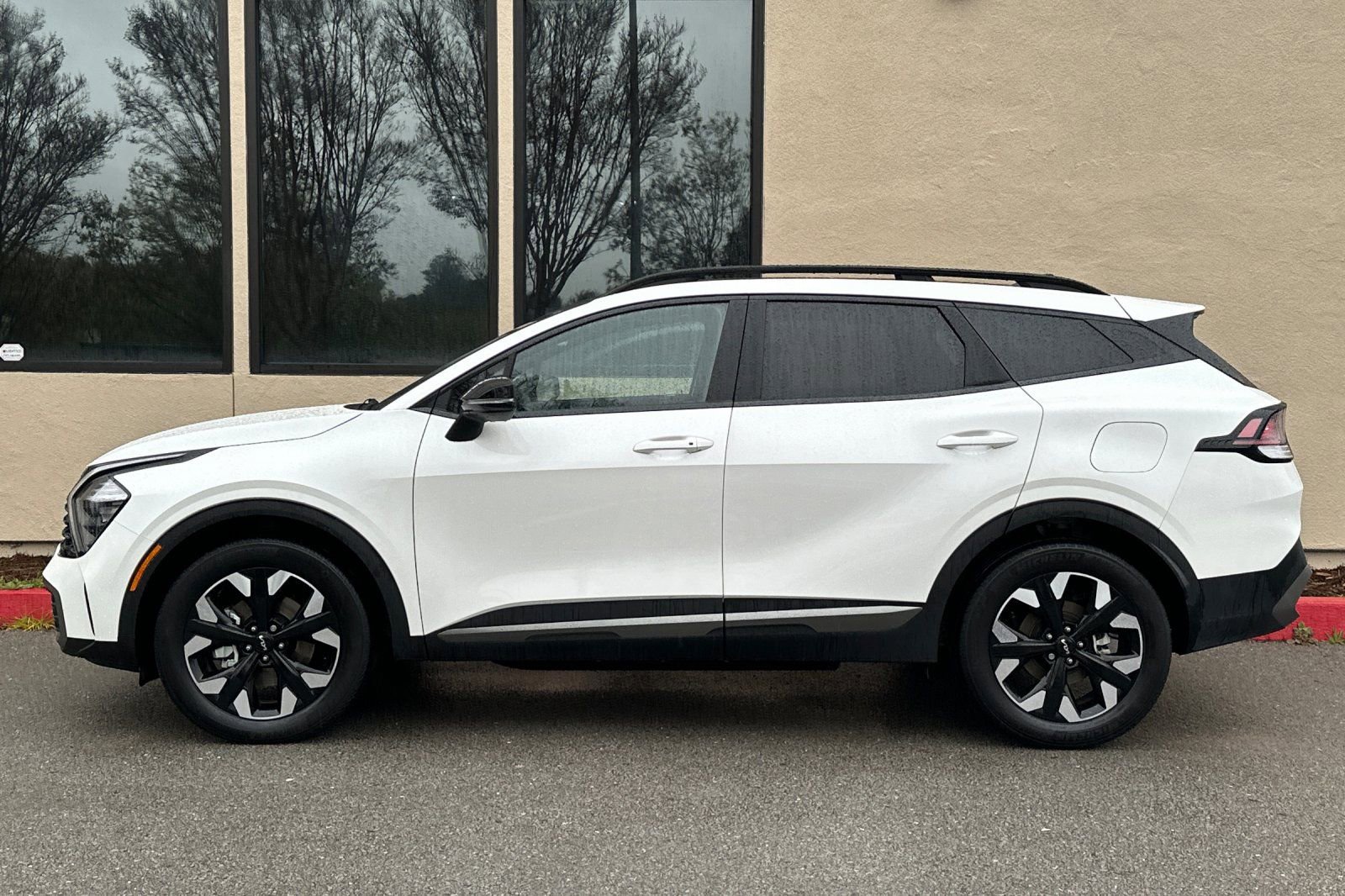 Used 2023 Kia Sportage X-Line image 7